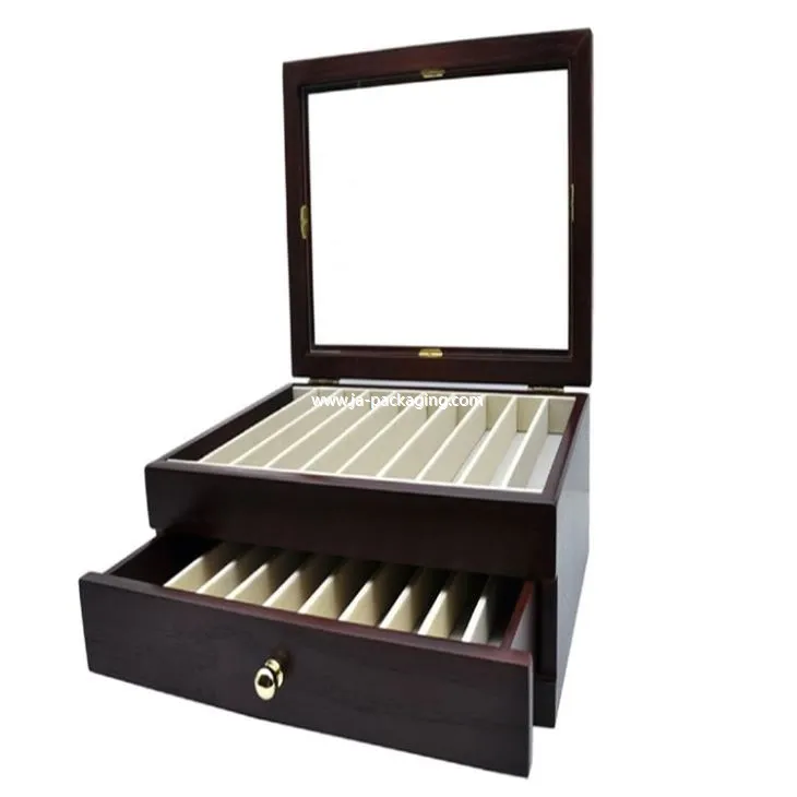 Кутия за събиране на червено кафяво перо